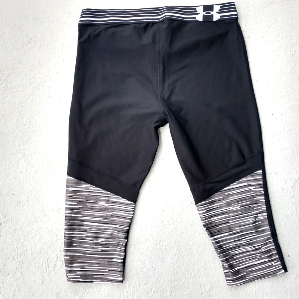 Under Armour Crop Leggings Large Black Mesh Stripe White Grey